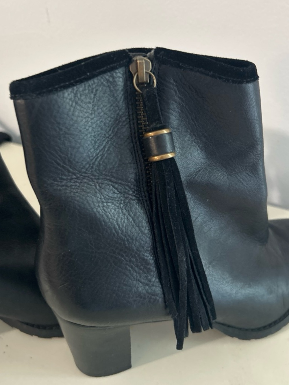 VTG Ralph Lauren Women's Black Leather Ankle Boots with Tassel Zip